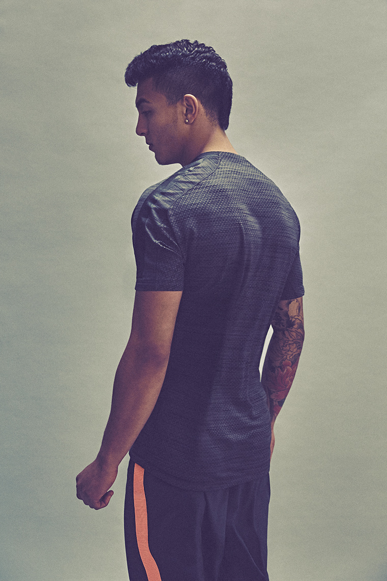 Studarus_NikeAthletic_Web_Grain_N01